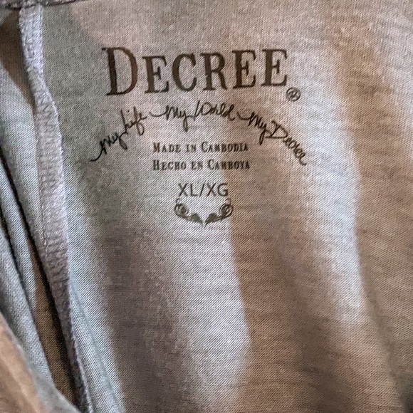 Decree Top - Picture 5 of 6